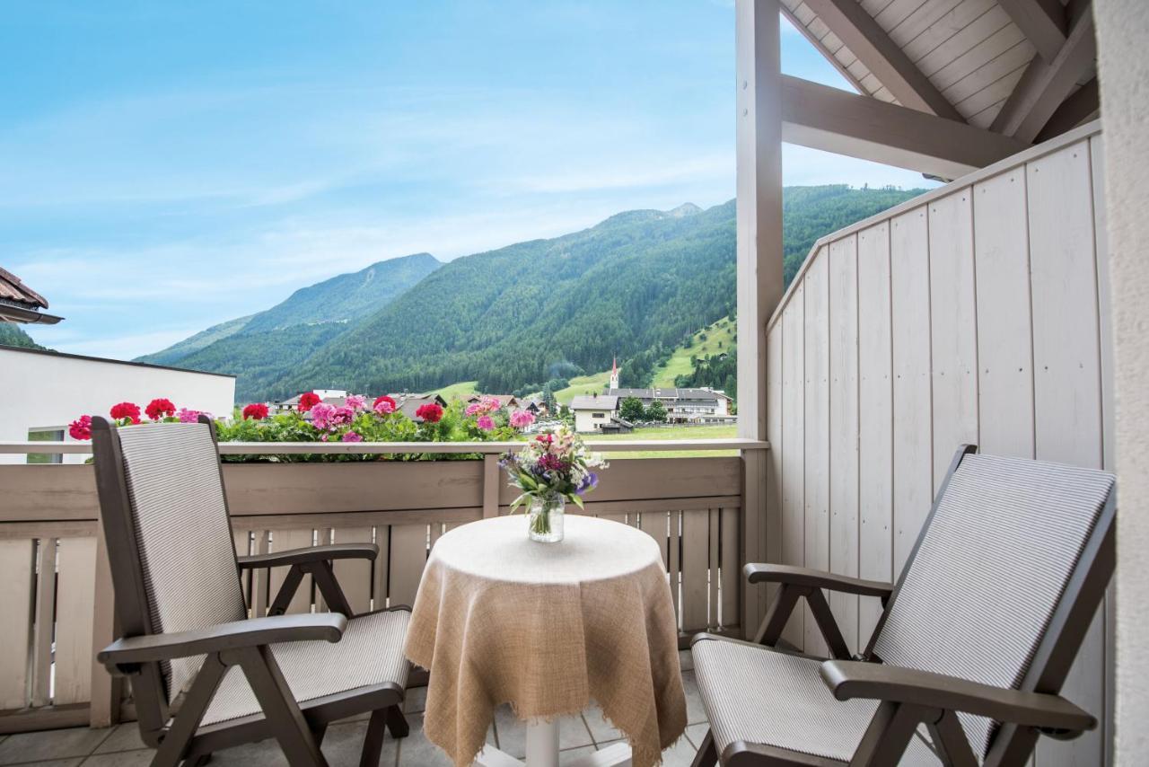 Hotel Fronza - Your Hike & Mountain Home Lutago Zewnętrze zdjęcie