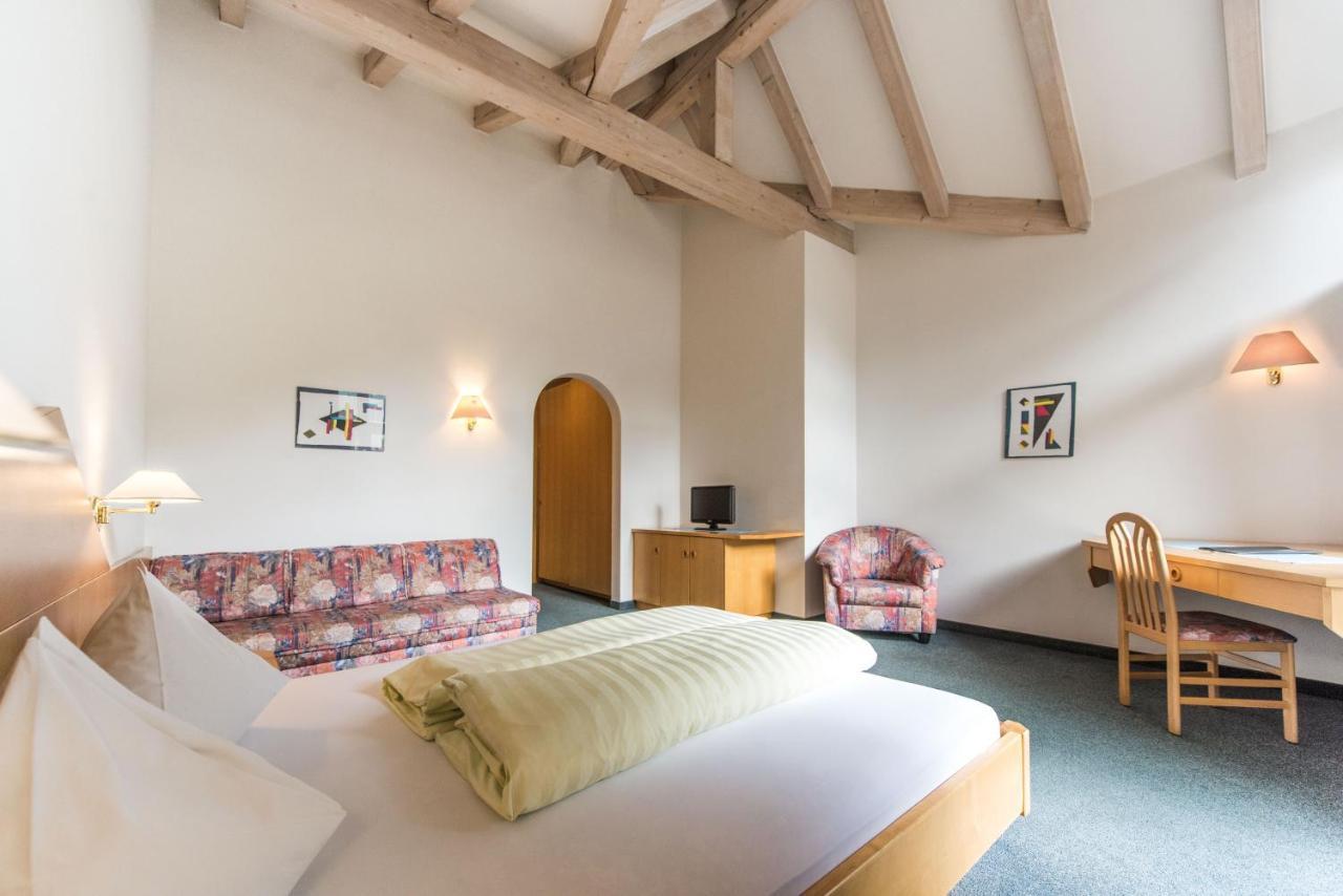 Hotel Fronza - Your Hike & Mountain Home Lutago Zewnętrze zdjęcie