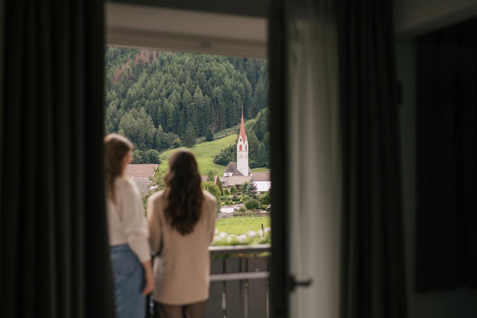 Hotel Fronza - Your Hike & Mountain Home Lutago Zewnętrze zdjęcie